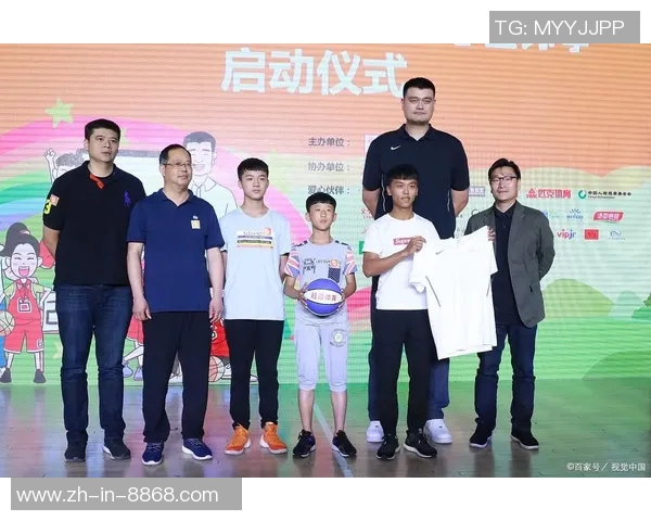 从草根到巨星探秘足球球星家产木的财富传奇与人生逆袭之路