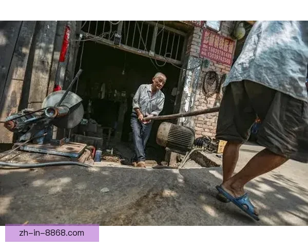 打铁还需自身硬，直播间重量挑战新风向