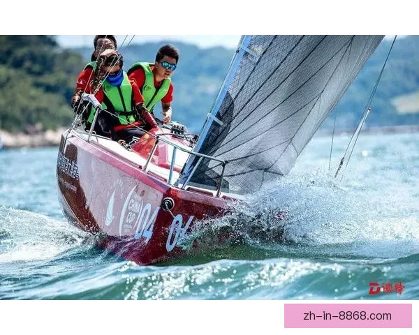 帆船联赛：挑战风浪，闯荡海洋